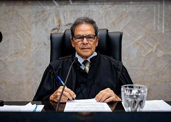 Após mais de 36 anos, TCE anuncia aposentadoria do conselheiro Valmir Gomes Ribeiro 3 Foto: Reprodução