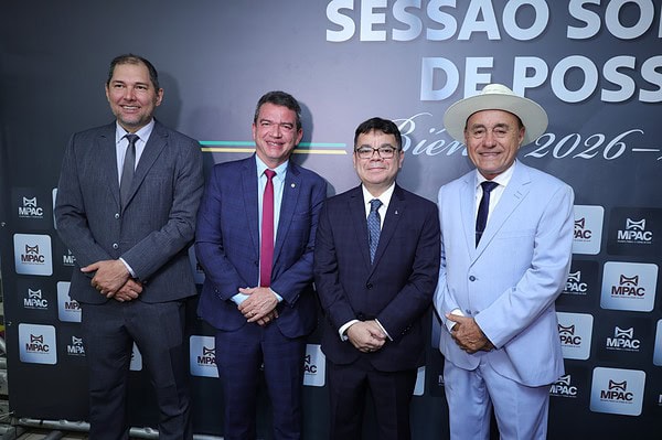 O Ministério Público do Estado do Acre realizou, no último dia 30, a cerimônia de posse do procurador-geral de Justiça, Oswaldo D’Albuquerque Lima Neto