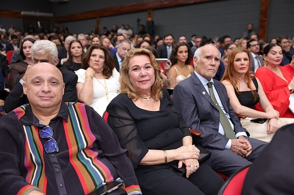 O Ministério Público do Estado do Acre realizou, no último dia 30, a cerimônia de posse do procurador-geral de Justiça, Oswaldo D’Albuquerque Lima Neto