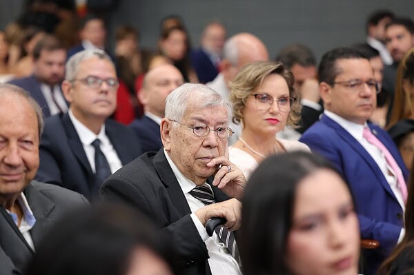 O Ministério Público do Estado do Acre realizou, no último dia 30, a cerimônia de posse do procurador-geral de Justiça, Oswaldo D’Albuquerque Lima Neto