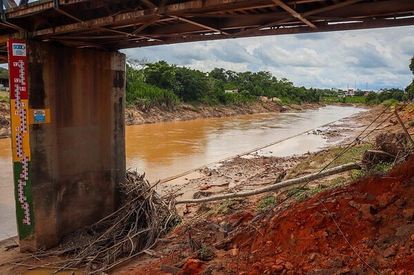 Chuvas causam desmoronamento nas cabeceiras da Ponte José Augusto e mobilizam Defesa Civil