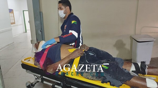 Homem é agredido com golpes de ripa na cabeça em posto de combustível de Rio Branco; veja o vídeo