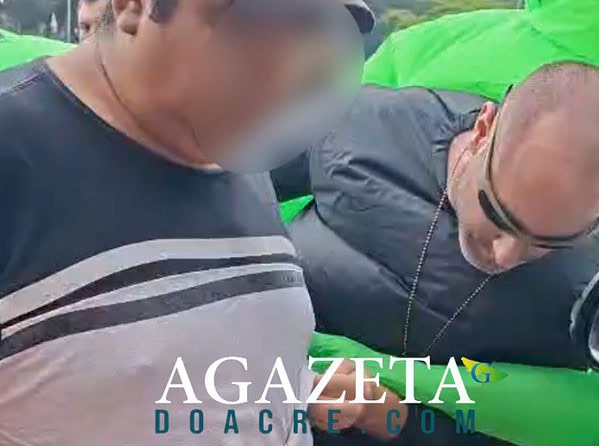 "Policiais ETs" prendem 3 no Carnaval por venda de bebidas adulteradas