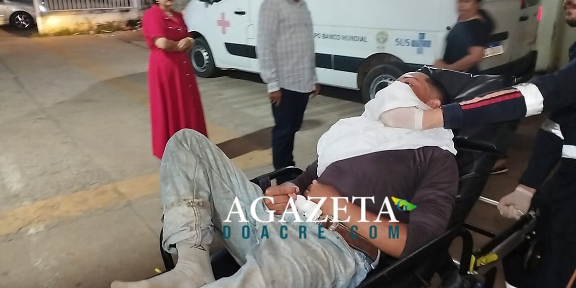 Jovem fica ferido após ser atingido por touro durante treino para rodeio em Porto Acre