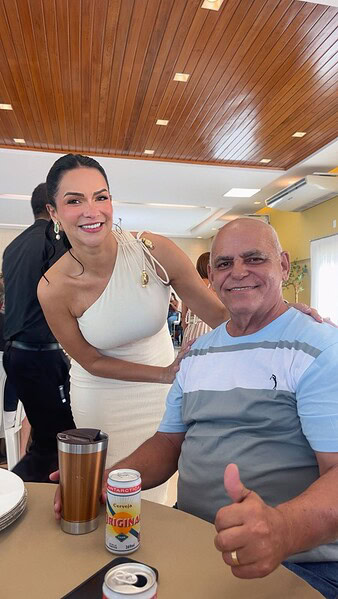 O empresário Tiago Viana reuniu amigos e familiares para comemorar a chegada dos seus 46 anos no Swiss Park