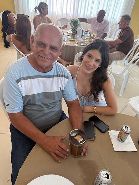 O empresário Tiago Viana reuniu amigos e familiares para comemorar a chegada dos seus 46 anos no Swiss Park