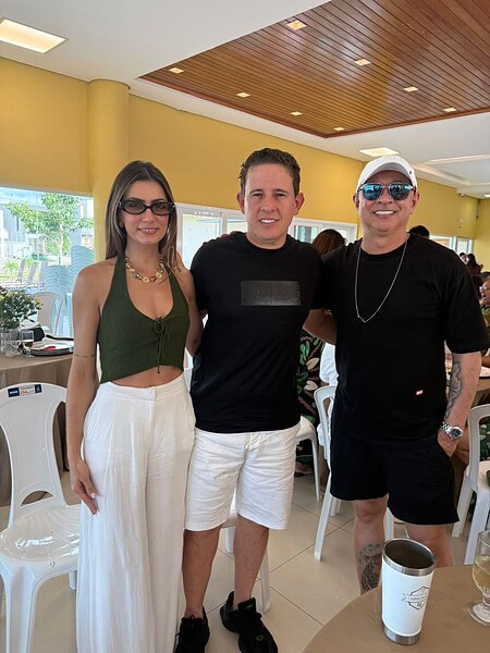 O empresário Tiago Viana reuniu amigos e familiares para comemorar a chegada dos seus 46 anos no Swiss Park