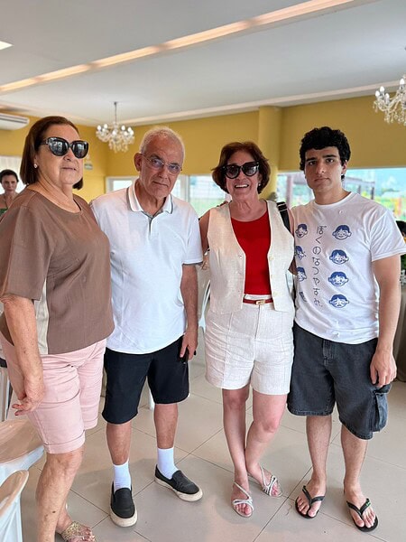 O empresário Tiago Viana reuniu amigos e familiares para comemorar a chegada dos seus 46 anos no Swiss Park