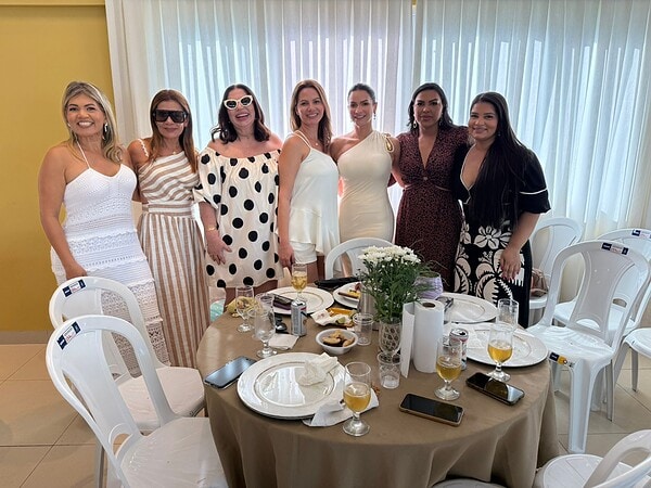 O empresário Tiago Viana reuniu amigos e familiares para comemorar a chegada dos seus 46 anos no Swiss Park