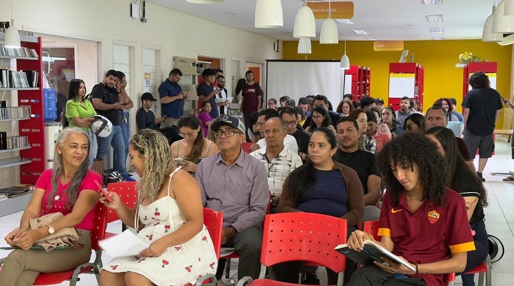 Comunidade comparece para garantir uma das 459 vagas oferecidas gratuitamente pelo governo do Estado. Foto: Cássia Veras/SEE