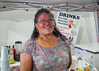 Comerciante Osmilda Reinalda de Oliveira aposta em boa movimentação - Foto: Vitor Paiva