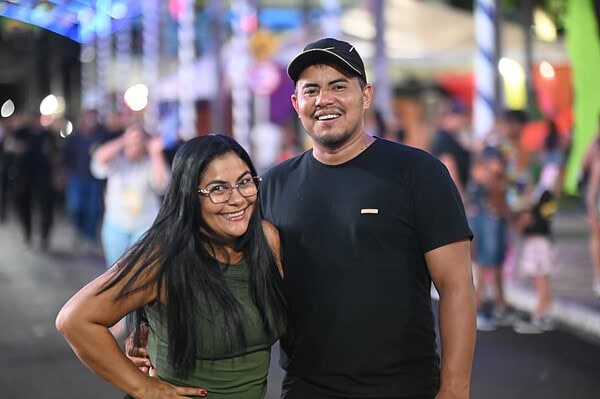 Chuva, brilho e coroação: Segunda noite de Carnaval consagra novas rainhas em Rio Branco