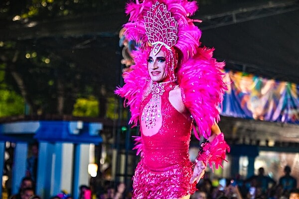 FOTOS: Quatro candidatas disputam o título de Rainha Gay do Carnaval 2026; confira
