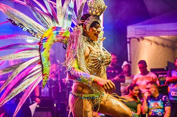 FOTOS: Quatro candidatas disputam o título de Rainha Gay do Carnaval 2026; confira