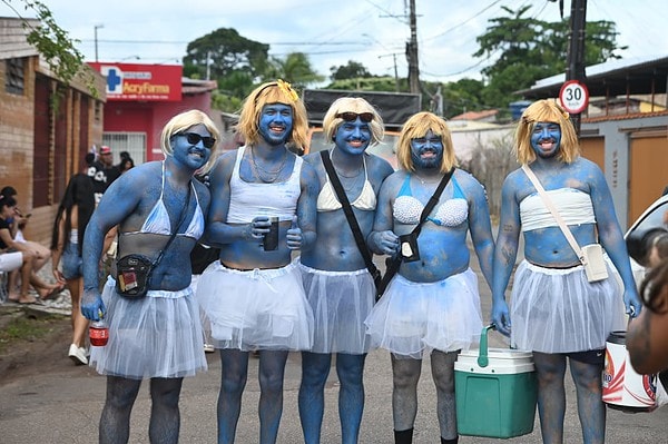 FOTOS: Multidão toma ruas do Tucumã com bloco Vai Quem Quer no Carnaval de Rio Branco