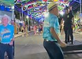 VÍDEO: Bocalom cai na folia e relembra infância pulando corda no Carnaval