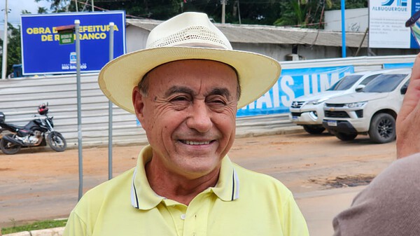 Bocalom se reúne com Aécio Neves e negocia filiação ao PSDB; possível aliança deve ser definida na próxima semana