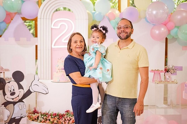 A pequena Maria Clara Rebecca comemorou seus dois aninhos em grande estilo