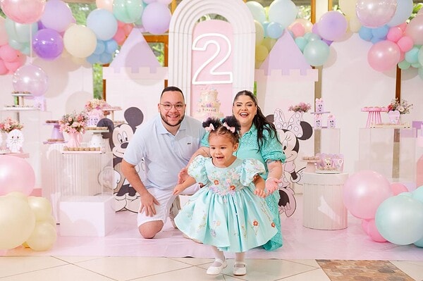 A pequena Maria Clara Rebecca comemorou seus dois aninhos em grande estilo