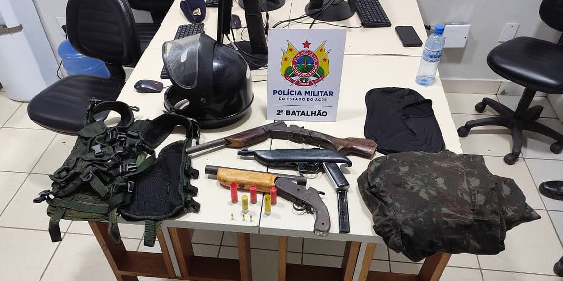 Suspeito de tentar matar rival por ciúmes é preso com armas e fardamento militar no Taquari