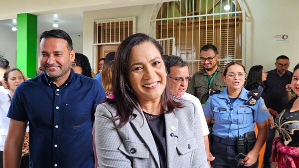 Mailza Assis nega privatização do Hospital de Brasileia e afirma manutenção do atendimento pelo SUS