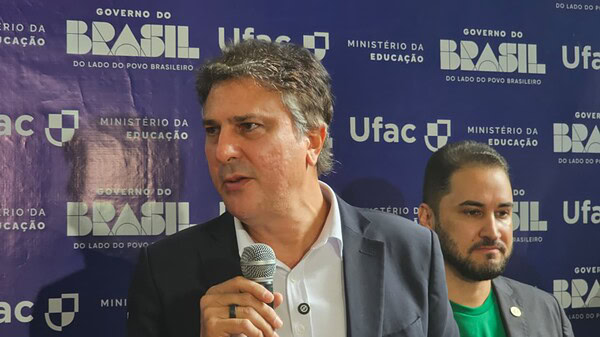 Ministro da Educação diz que mais de 80% das pautas de servidores já foram cumpridas e garante avanços restantes