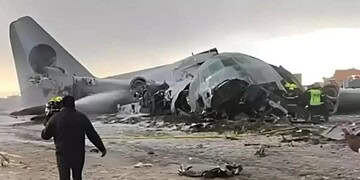 Compartilhe esse conteúdo utilizando as ferramentas de compartilhamento oferecidas na página ou pelo link https://www.gp1.com.br/internacional/noticia/2026/2/28/aviao-da-forca-aerea-da-bolivia-cai-em-aeroporto-e-deixa-15-mortos-616830.html. Nossos textos, fotos, artes e vídeos são protegidos pela legislação brasileira sobre direito autoral. Não reproduza o conteúdo do GP1 em qualquer meio de comunicação, eletrônico ou impresso, sem autorização da J C S HOLANDA ME.