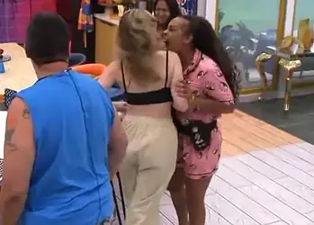 Sol Vega grita e parte para cima de Ana Paula Renault no BBB 26  • Reprodução/Globoplay