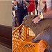 VÍDEO: Capivara invade supermercado em Rio Branco e chama atenção de clientes
