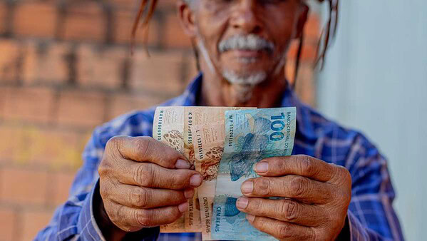 13º do INSS: Quem NÃO tem direito ao benefício e quais são as regras