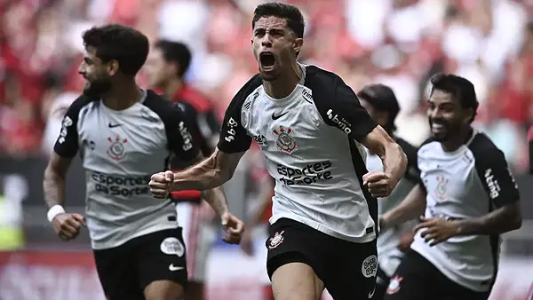 Corinthians surpreende Flamengo e é campeão da Supercopa do Brasil 2026