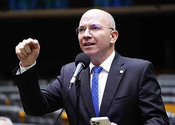 Progressistas abre processo disciplinar contra Gerlen Diniz após confusão em Sena Madureira