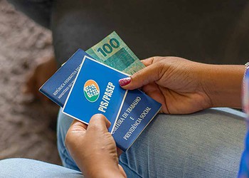 Trabalhei 15 dias: Tenho direito ao abono PIS/PASEP de R$ 1.621? Veja a regra 2 Trabalhei 15 dias: Tenho direito ao abono PIS/PASEP de R$ 1.621? Veja a regra
(Imagem: Jeane de Oliveira/ FDR)