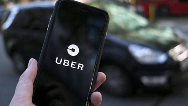 Uber deve indenizar passageiro que esqueceu compras; veja