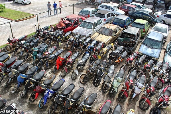 Detran do Acre abre leilão online com 166 toneladas de sucata de veículos apreendidos; veja lista