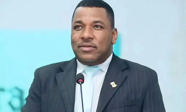 Vereador condenado por estupro perde mandato após decisão judicial em Bujari