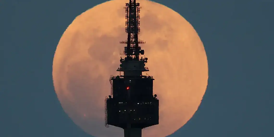 Começou na madrugada de hoje o fenômeno da Lua de Sangue 1 Foto: REUTERS/Kim Hong-Ji - Proibido reprodução