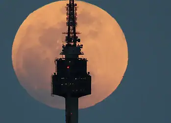 Começou na madrugada de hoje o fenômeno da Lua de Sangue 2 Foto: REUTERS/Kim Hong-Ji - Proibido reprodução