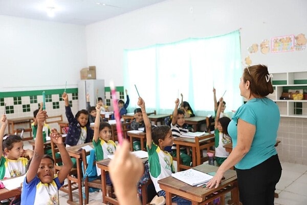 Governo do Acre convoca mais de 1,1 mil professores temporários para a rede estadual; confira