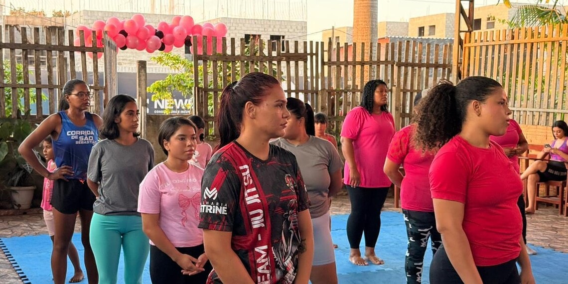Projeto realiza aulão de defesa pessoal com foco no combate à violência contra a mulher 1 O projeto acontee m em alusão ao mês da mulher. Foto: A Gazeta do Acre