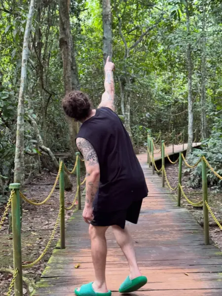 Whindersson Nunes visita Parque Chico Mendes e relembra legado do ativista no Acre; VÍDEO