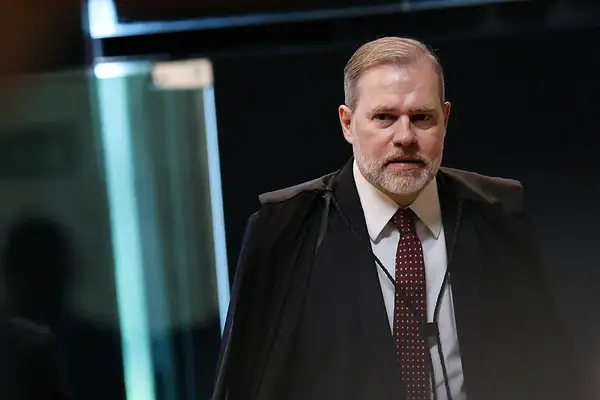 Toffoli se declara suspeito de julgar prisão de Vorcaro