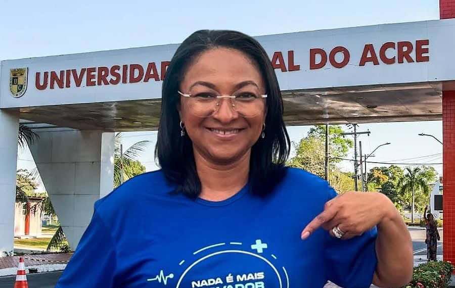 Almecina sofreu ataques racistas no chat da transmissão do debate. Foto: Reprodução