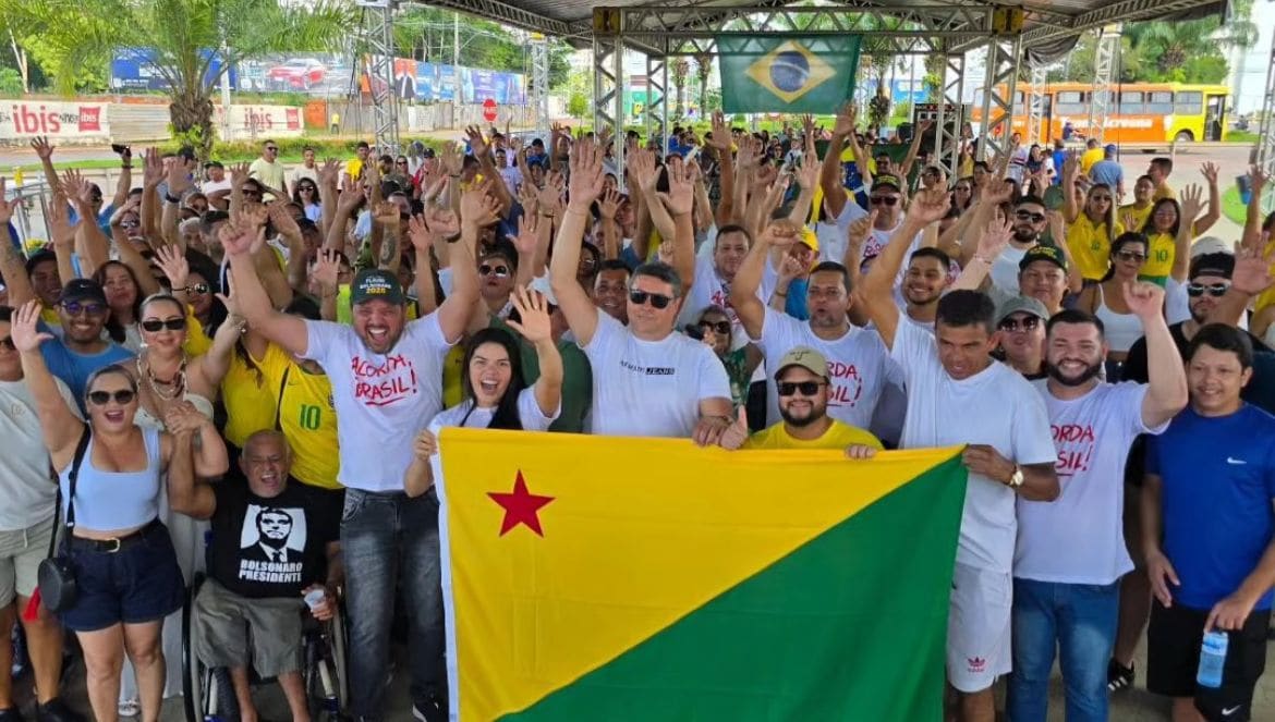 Manifestação da direita no Lago do Amor pede impeachment de Lula e de ministros do STF