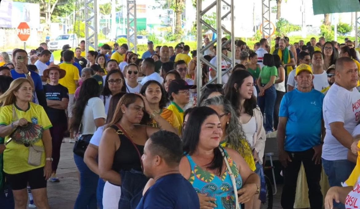 Manifestação da direita no Lago do Amor pede impeachment de Lula e de ministros do STF