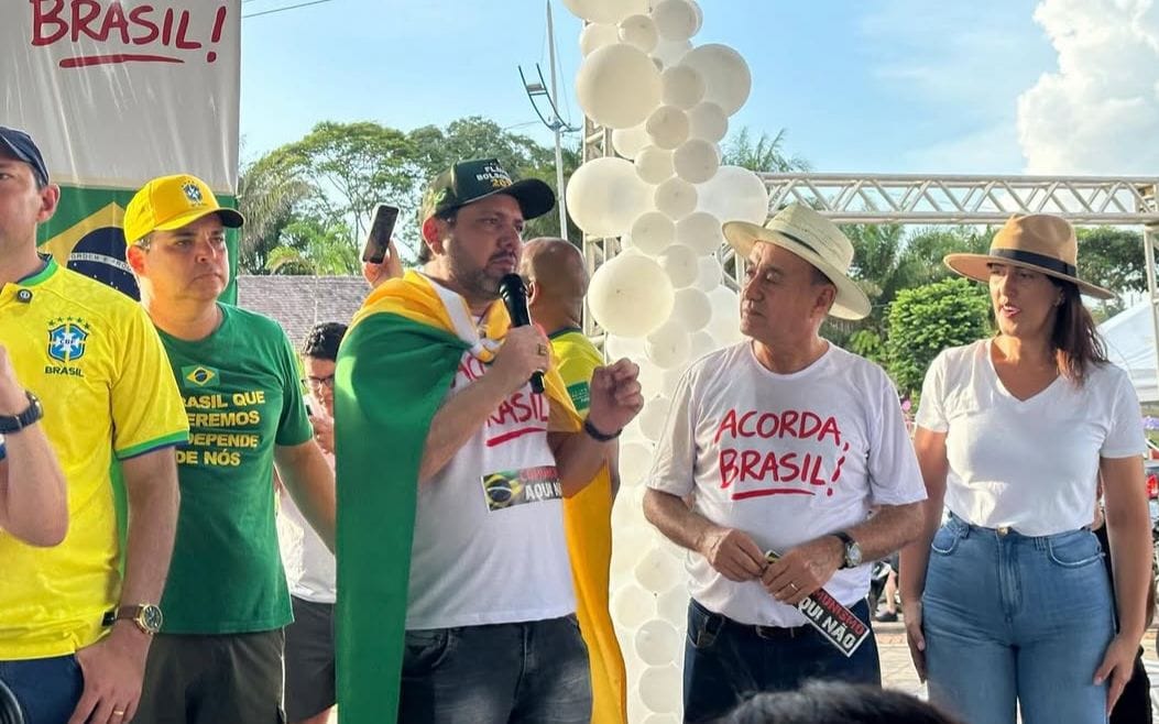 Bocalom participa de ato “Acorda Brasil” no Lago do Amor com críticas ao governo federal e ao STF