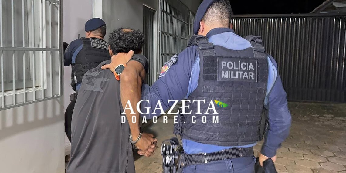 Dupla é presa com armas e suspeita de planejar ataque entre facções em Rio Branco 1 Dupla é presa com armas e suspeita de planejar ataque entre facções em Rio Branco