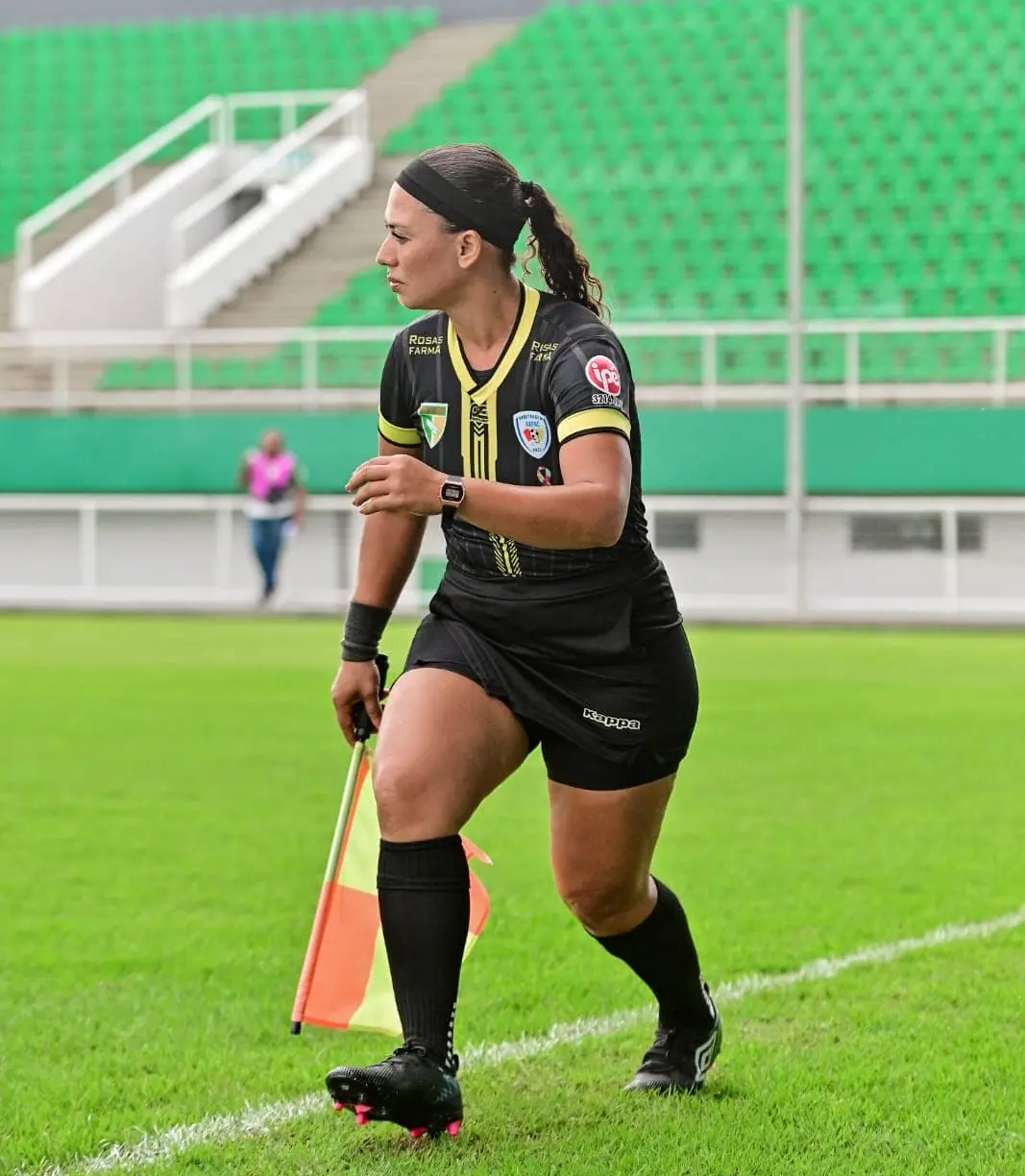 Árbitra acreana desafia preconceitos em campo: “O futebol não é um mundo exclusivamente masculino”