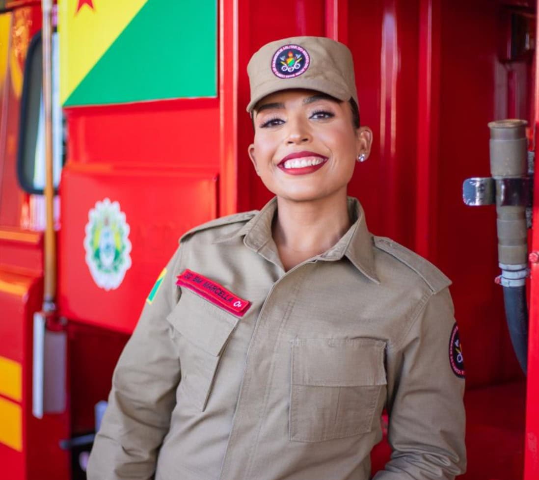 De soldado a comandante: mulher faz história ao assumir batalhão dos Bombeiros no Acre