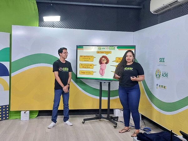 Cursos gratuitos de inglês e espanhol da rede estadual chegam a 10 municípios do Acre